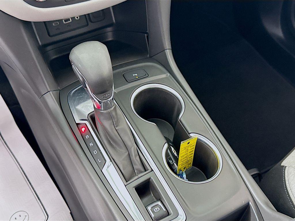 used 2022 Chevrolet Equinox car, priced at $19,250