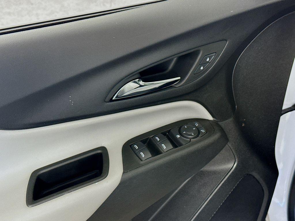 used 2022 Chevrolet Equinox car, priced at $19,250
