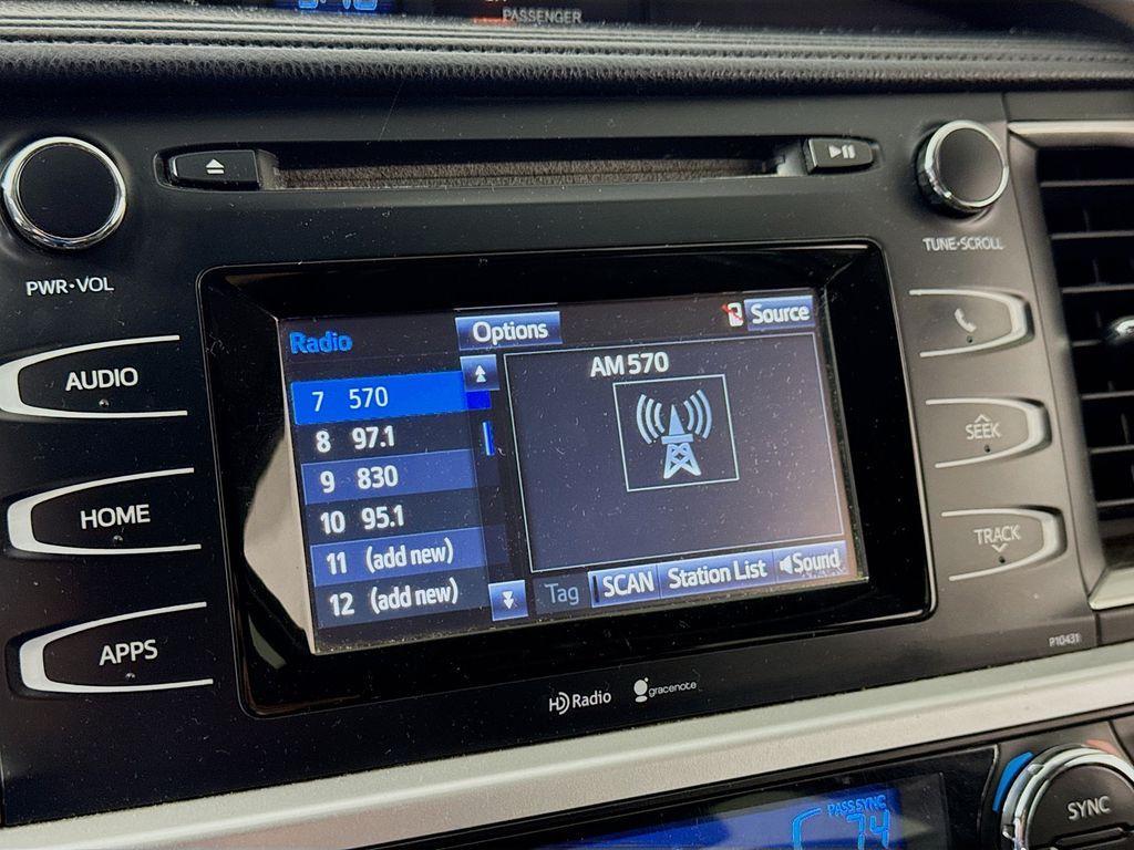 used 2015 Toyota Highlander car, priced at $13,998