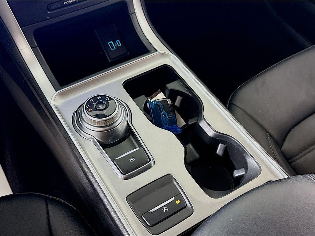 used 2024 Ford Edge car, priced at $29,000