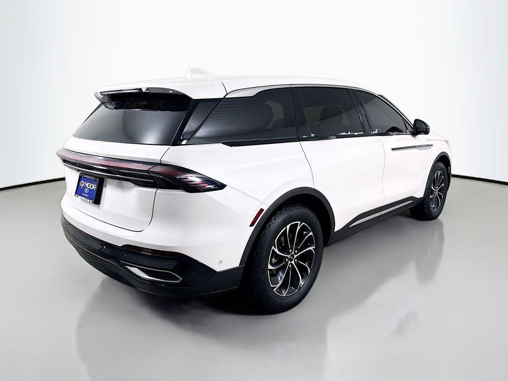 used 2024 Lincoln Nautilus car, priced at $41,391