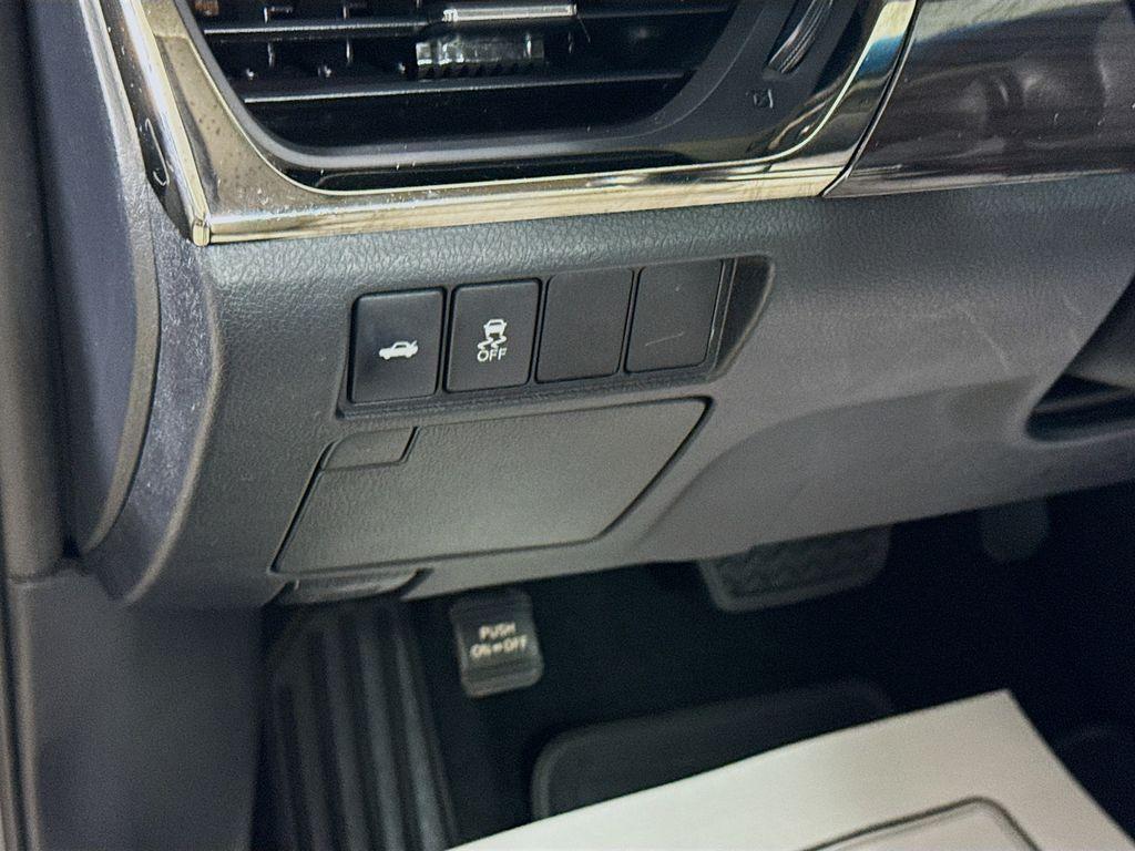 used 2013 Toyota Avalon car, priced at $15,250