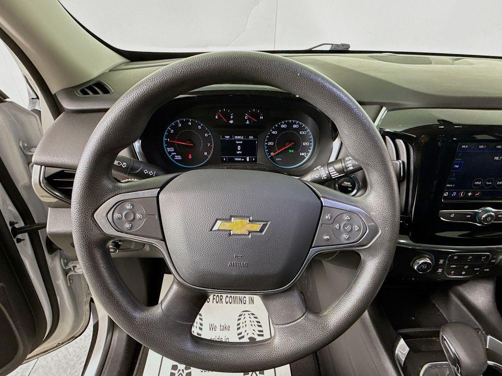 used 2021 Chevrolet Traverse car, priced at $20,000