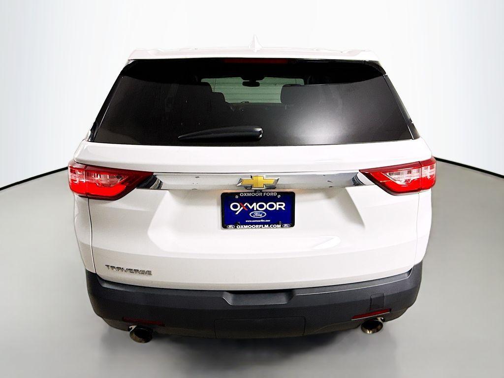used 2021 Chevrolet Traverse car, priced at $20,000
