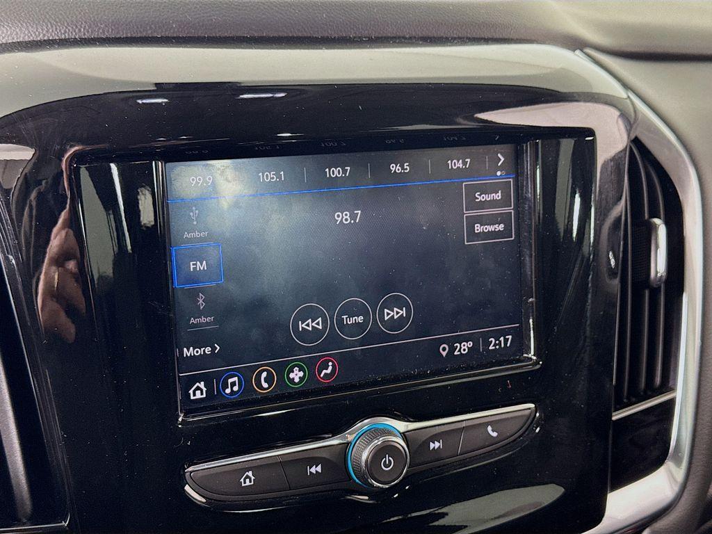 used 2021 Chevrolet Traverse car, priced at $20,000