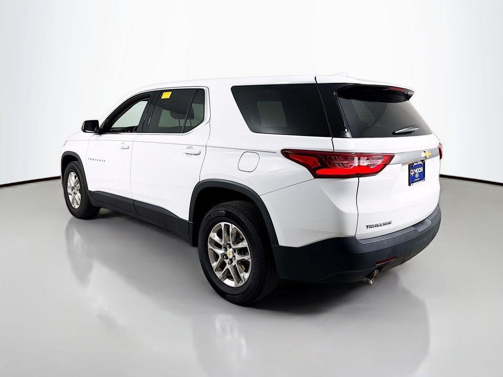 used 2021 Chevrolet Traverse car, priced at $20,000
