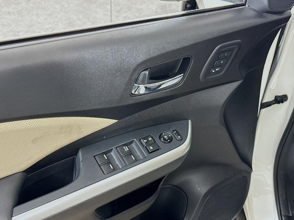 used 2016 Honda CR-V car, priced at $17,152