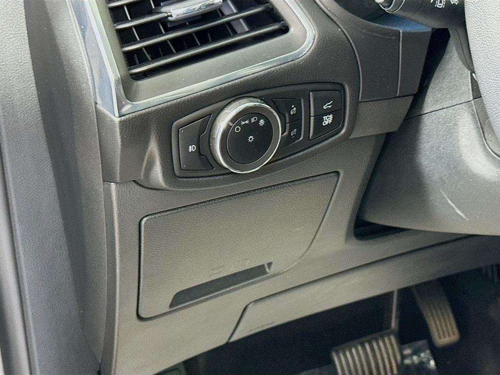 used 2024 Ford Edge car, priced at $33,980