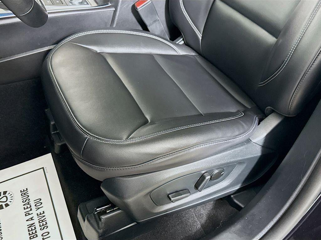 used 2023 Ford Explorer car, priced at $35,250