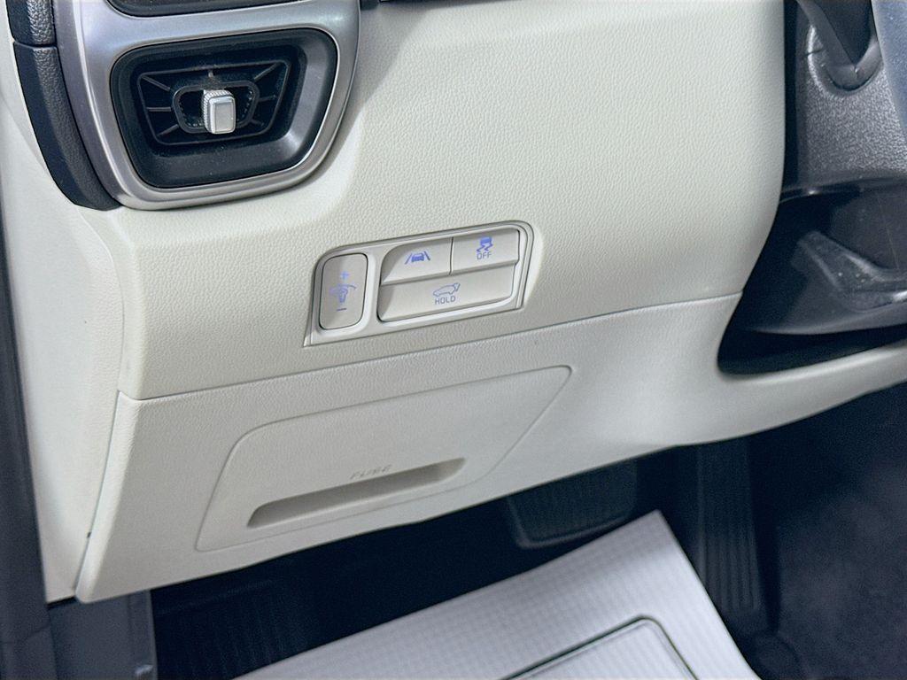 used 2021 Kia Sorento car, priced at $22,900