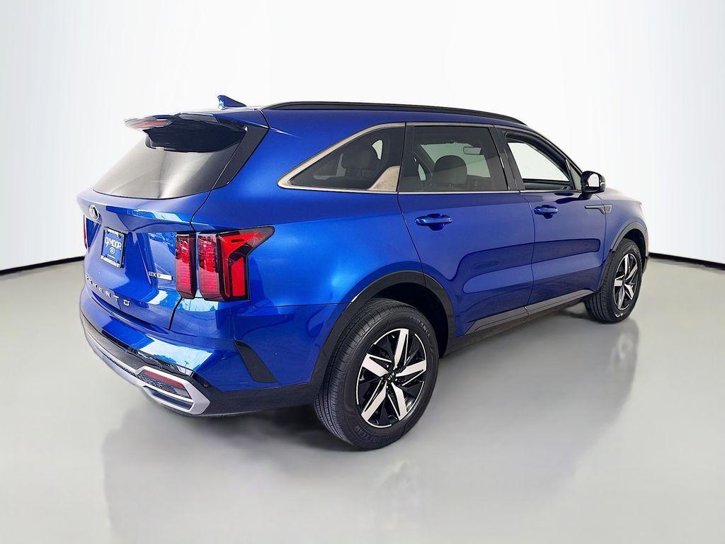 used 2021 Kia Sorento car, priced at $22,900