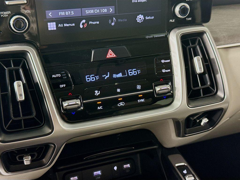 used 2021 Kia Sorento car, priced at $22,900