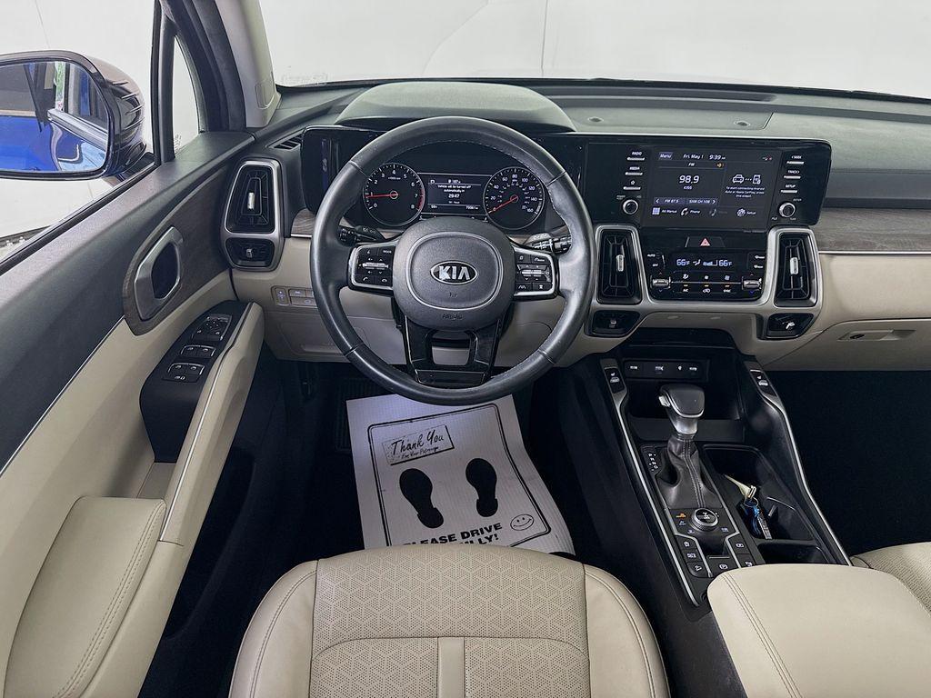 used 2021 Kia Sorento car, priced at $22,900