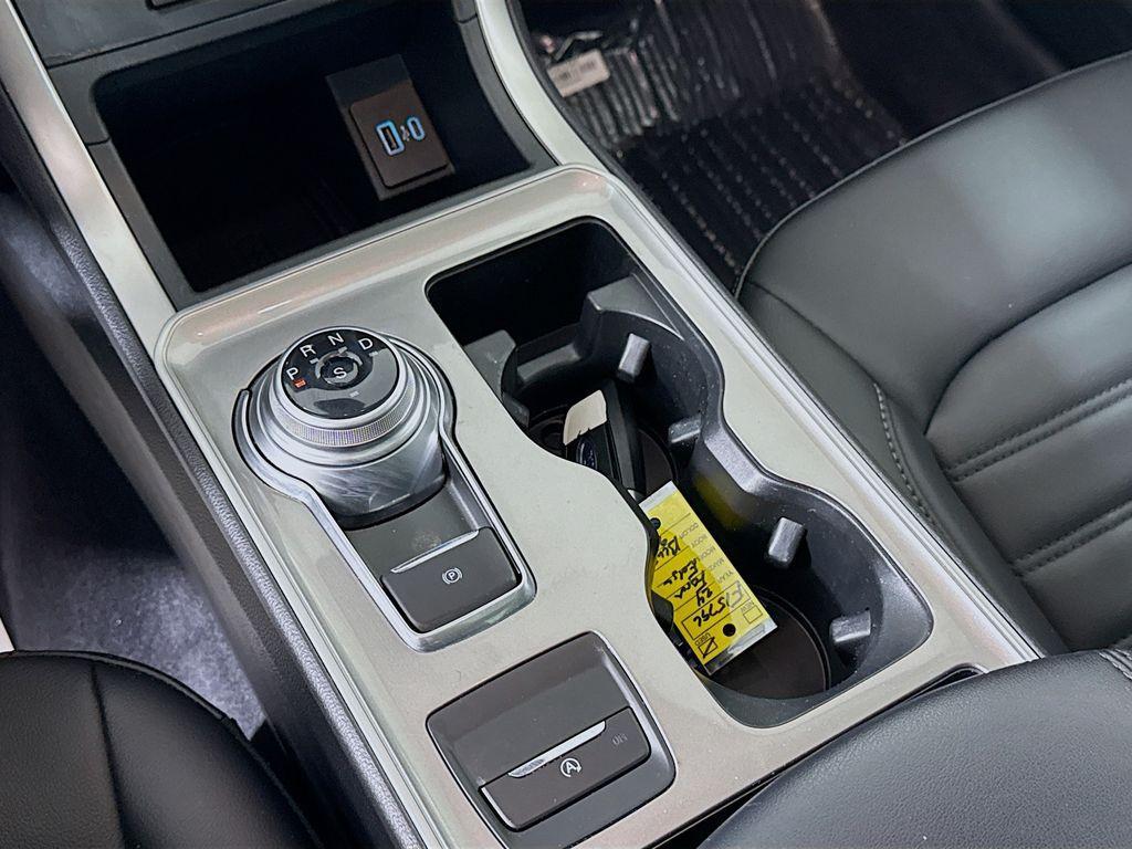 used 2024 Ford Edge car, priced at $28,250