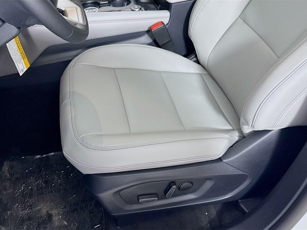 new 2026 Ford Explorer car, priced at $47,373