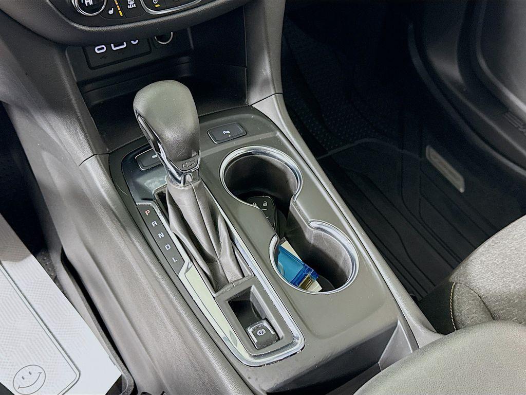 used 2023 Chevrolet Equinox car, priced at $18,989