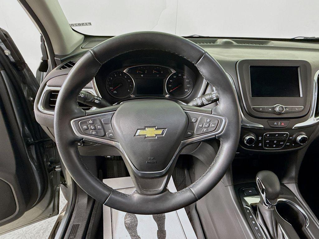 used 2023 Chevrolet Equinox car, priced at $18,989