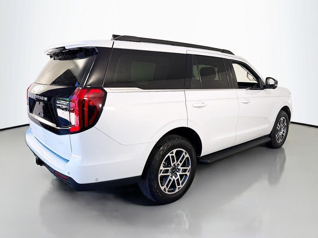 used 2025 Ford Expedition car, priced at $58,999