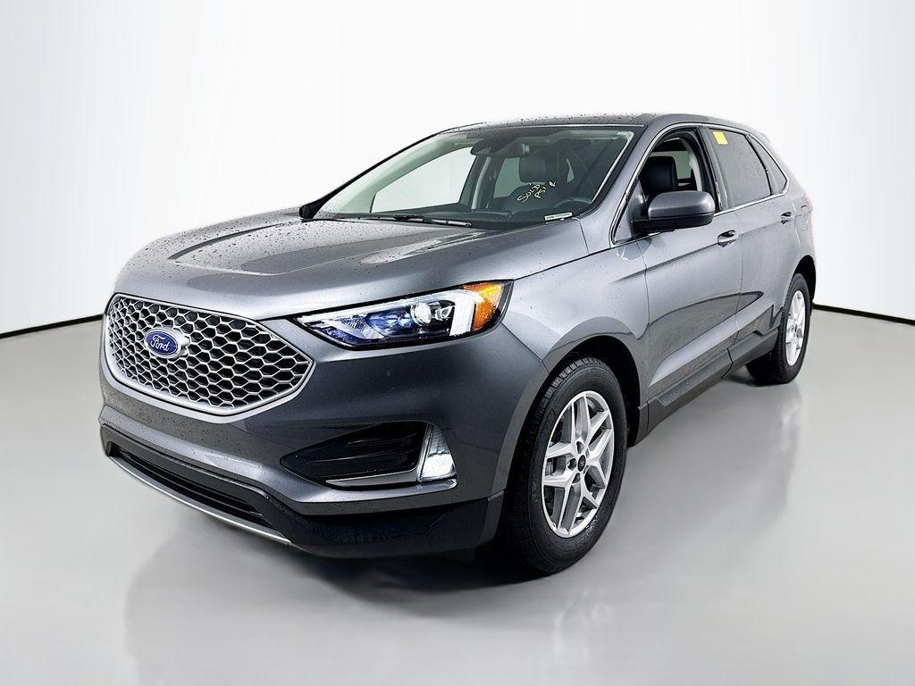 used 2024 Ford Edge car, priced at $27,499