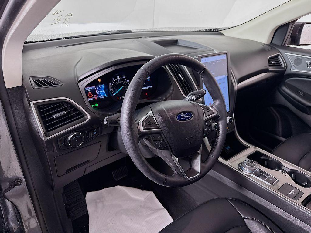 used 2024 Ford Edge car, priced at $27,499