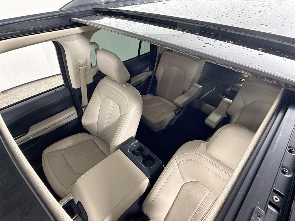 used 2023 Ford Expedition car, priced at $57,500