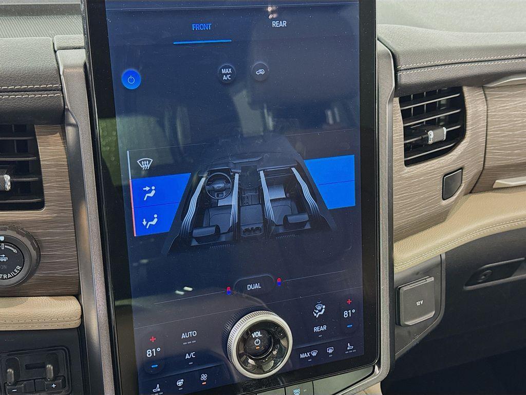 used 2023 Ford Expedition car, priced at $57,500