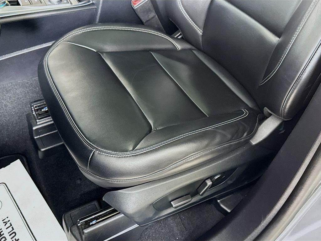 used 2021 Ford Explorer car, priced at $27,500