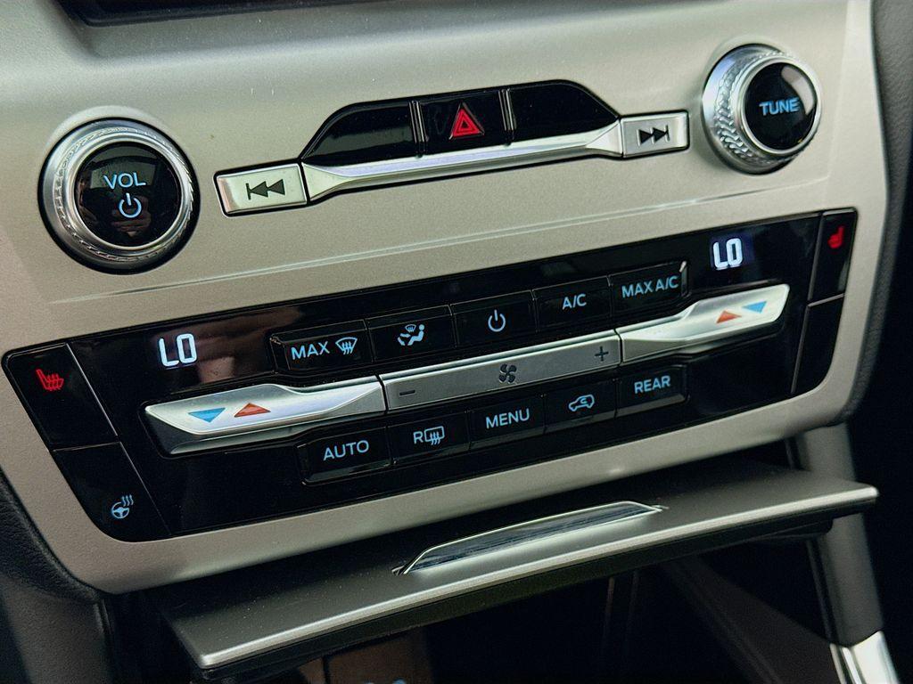 used 2021 Ford Explorer car, priced at $27,500