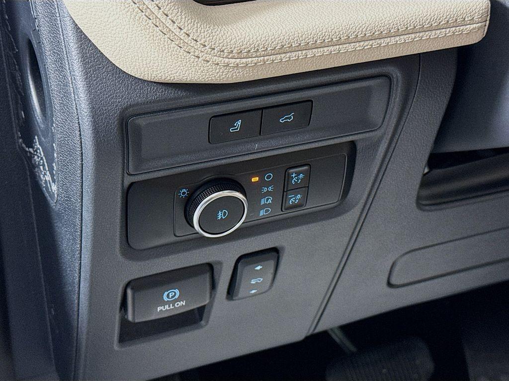 used 2024 Ford Expedition Max car, priced at $53,500