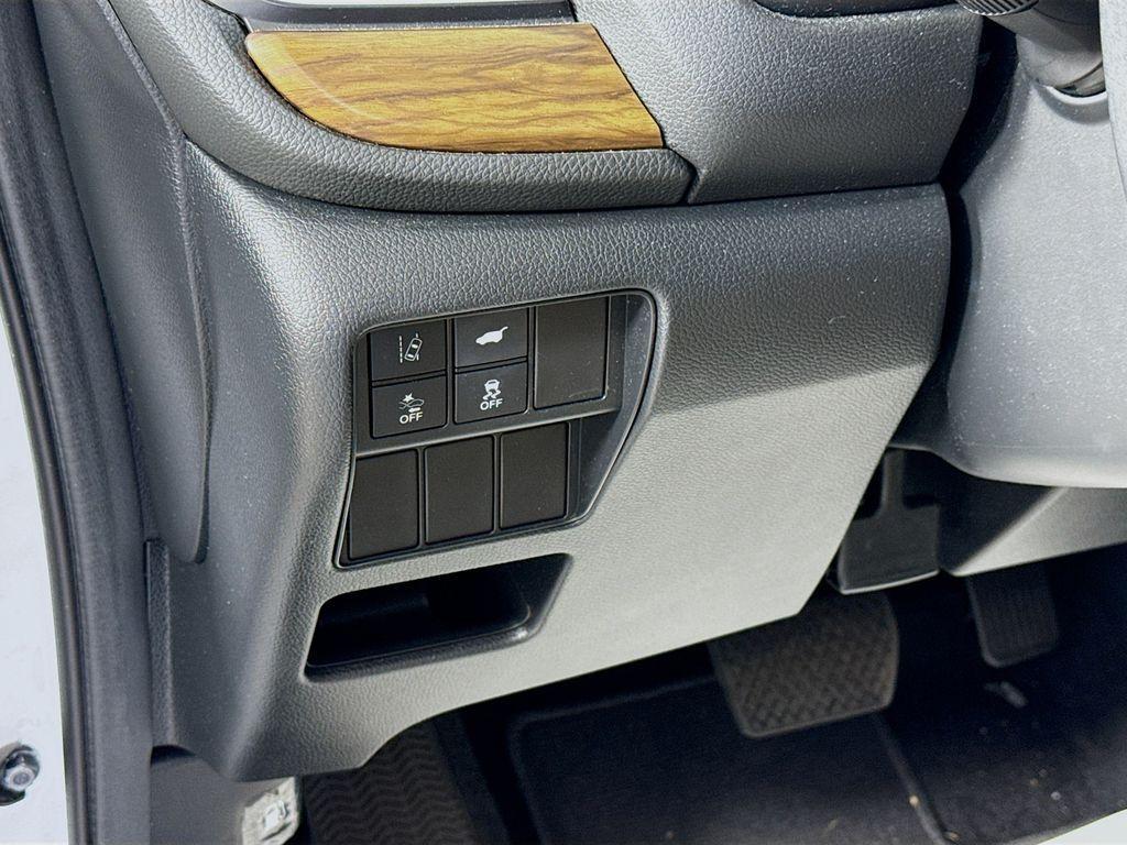 used 2017 Honda CR-V car, priced at $19,000