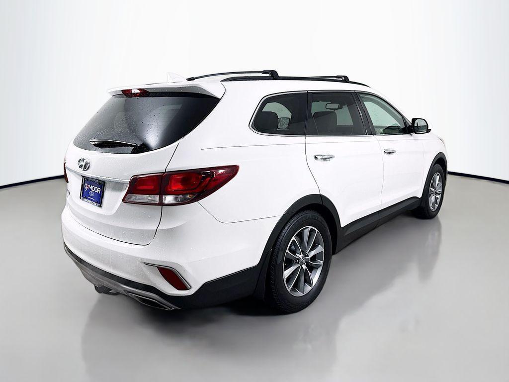 used 2018 Hyundai Santa Fe car, priced at $17,000