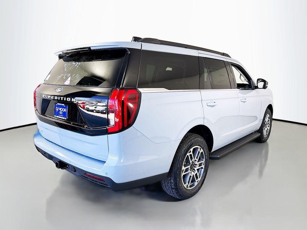 new 2026 Ford Expedition car, priced at $73,275