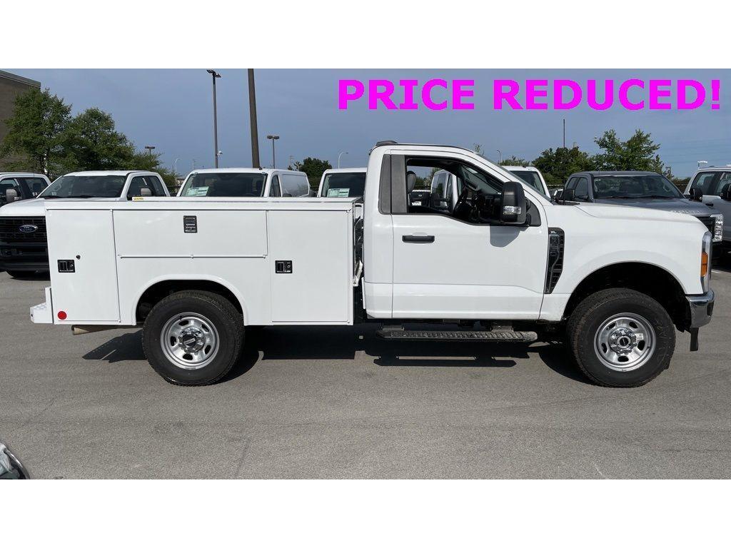 new 2023 Ford F-350 car, priced at $54,354