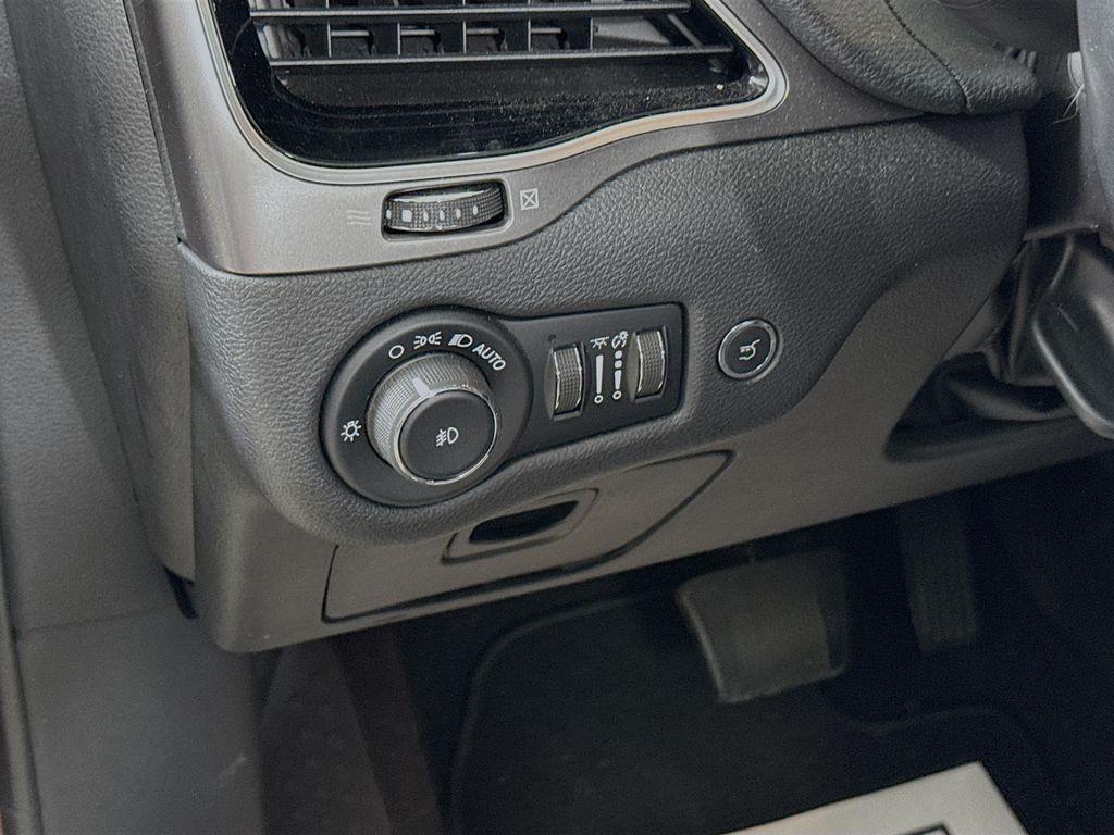 used 2019 Jeep Cherokee car, priced at $14,750