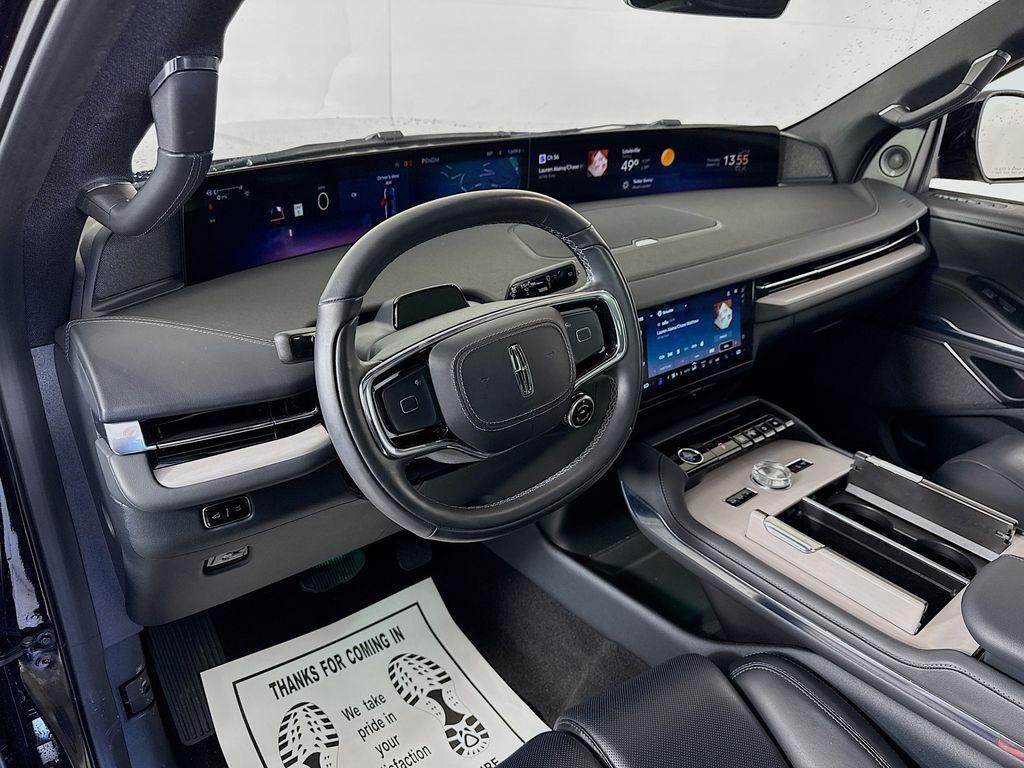 used 2025 Lincoln Navigator L car, priced at $96,750