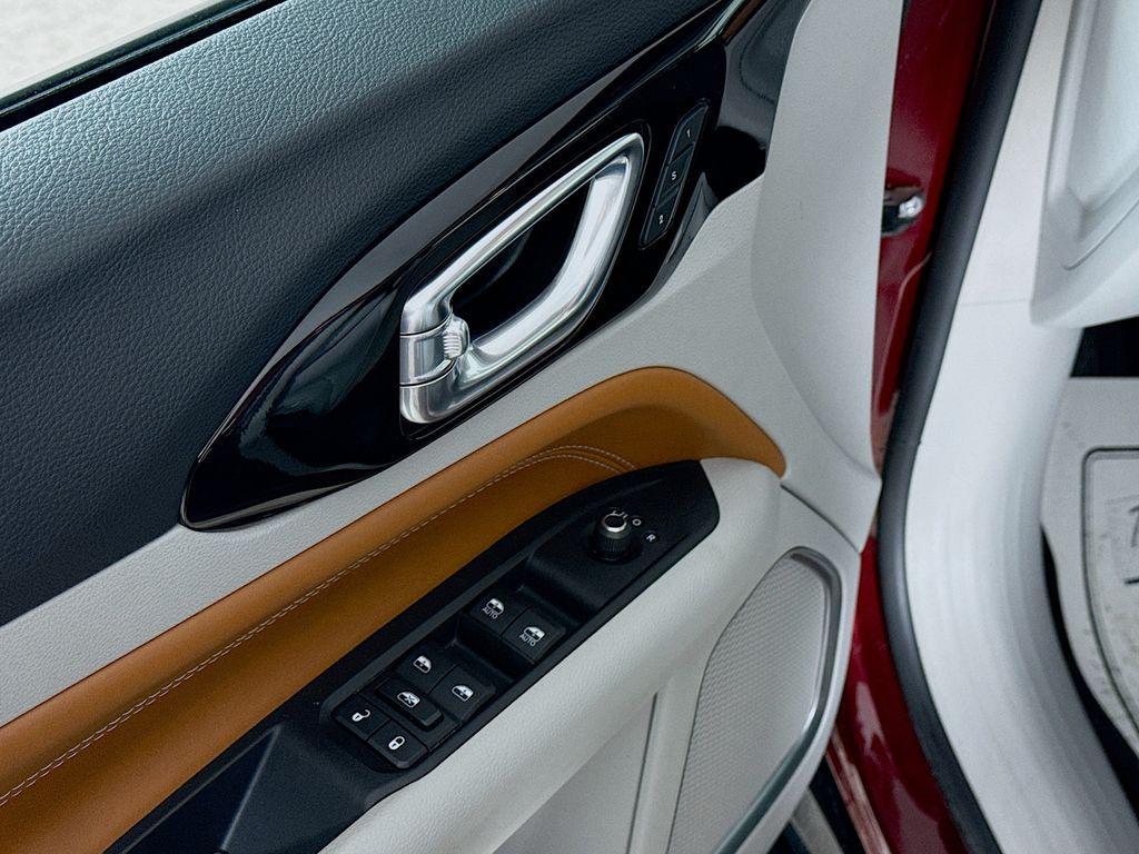 used 2022 Jeep Compass car, priced at $23,000