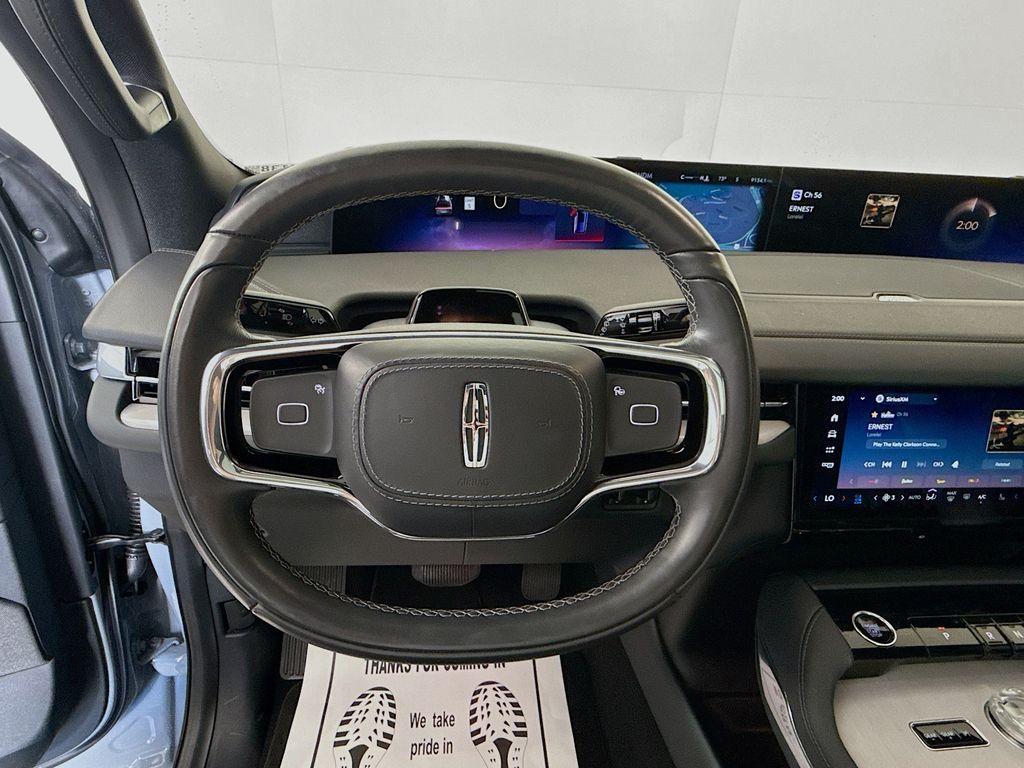 used 2025 Lincoln Navigator car, priced at $95,500