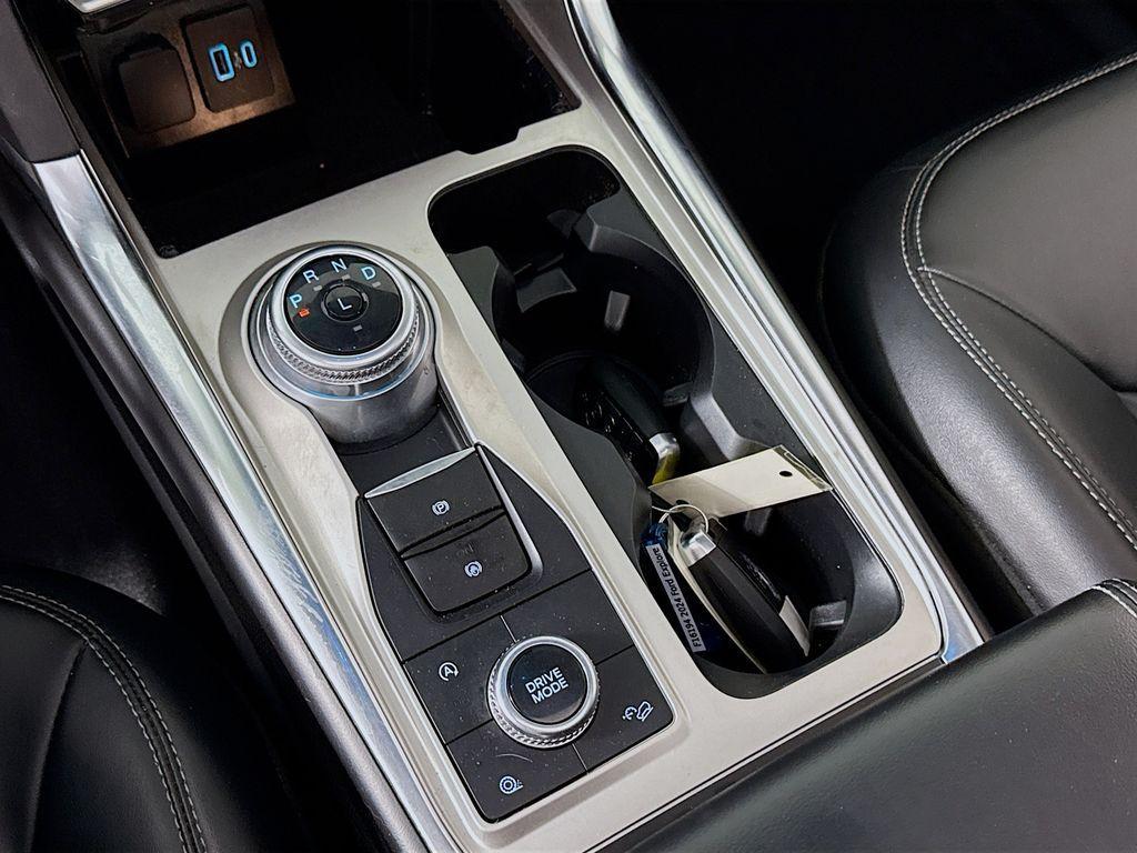 used 2024 Ford Explorer car, priced at $31,900