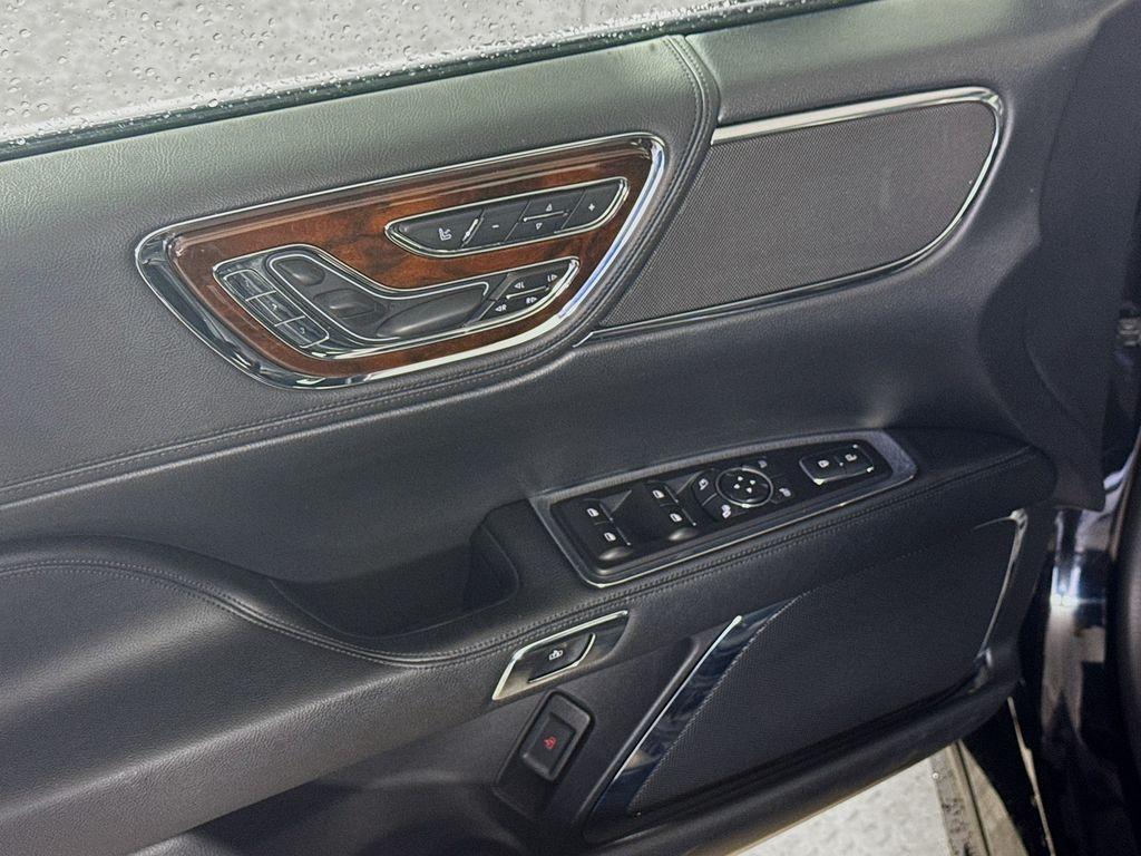 used 2018 Lincoln Continental car, priced at $24,500