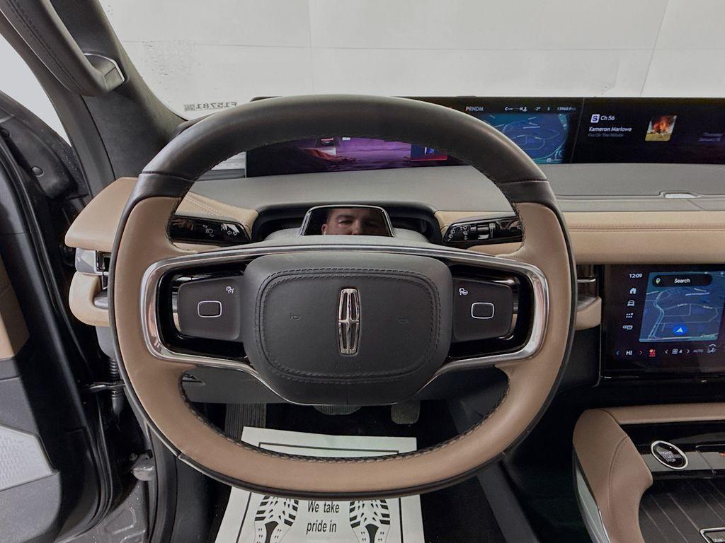 used 2025 Lincoln Navigator car, priced at $106,750
