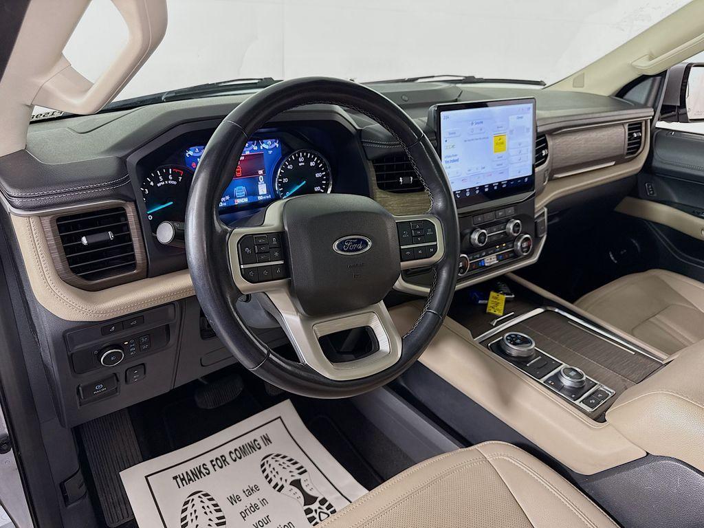 used 2024 Ford Expedition car, priced at $51,000