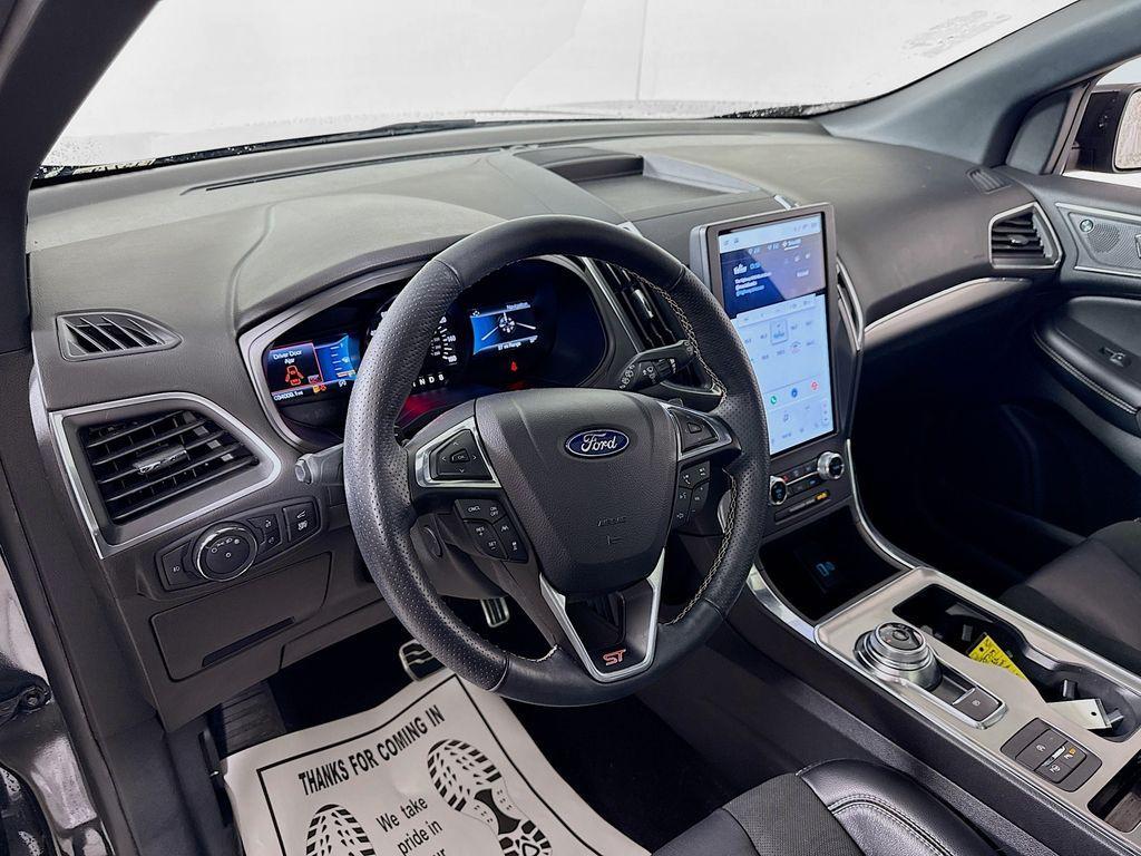 used 2022 Ford Edge car, priced at $30,750