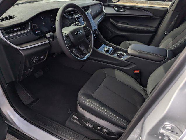 new 2025 Jeep Grand Cherokee car, priced at $36,249