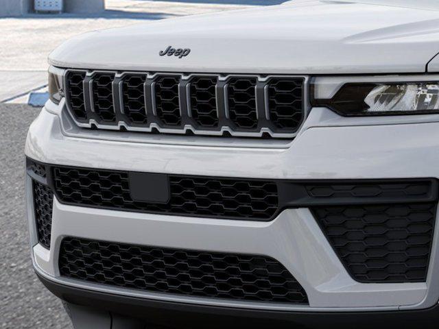 new 2026 Jeep Grand Cherokee car, priced at $48,925
