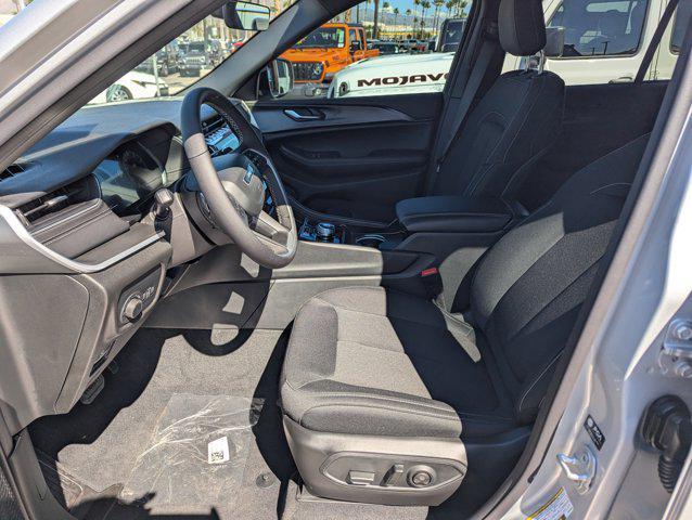 new 2025 Jeep Grand Cherokee car, priced at $44,840