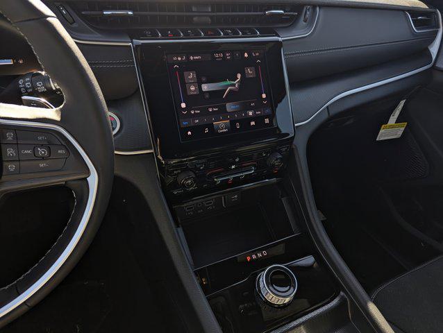 new 2025 Jeep Grand Cherokee car, priced at $45,730