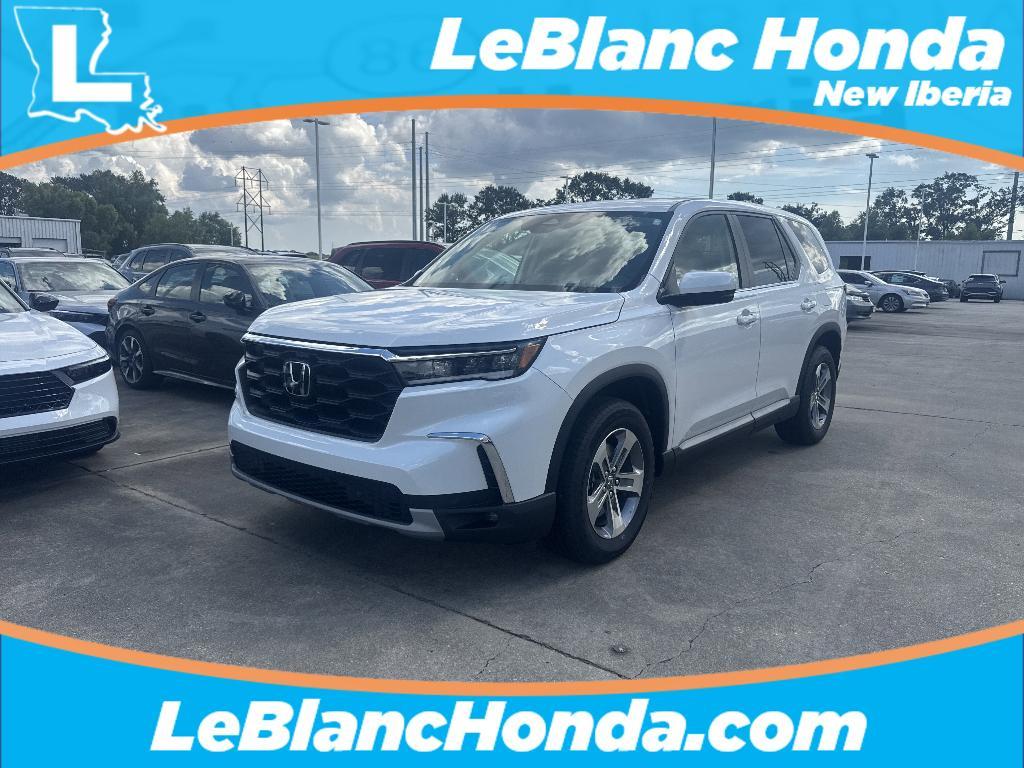 new 2025 Honda Pilot car, priced at $45,242