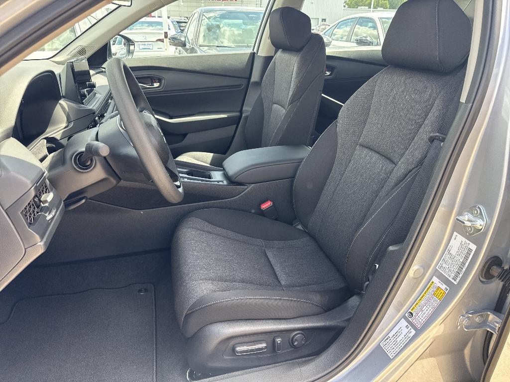 new 2025 Honda Accord car, priced at $30,274