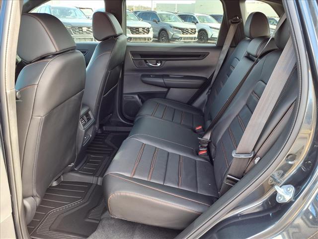 new 2026 Honda CR-V Hybrid car, priced at $40,575