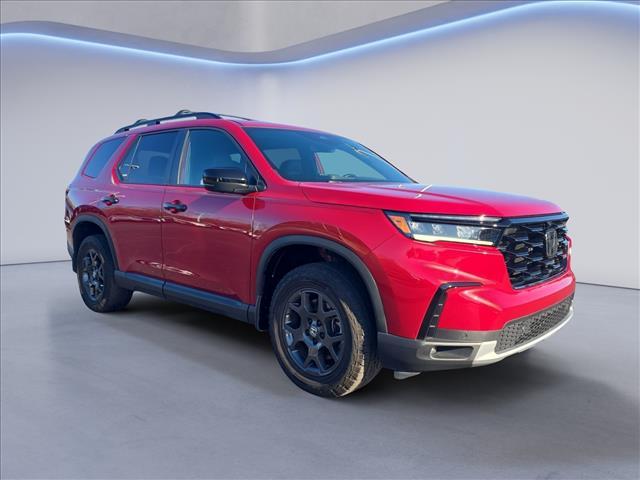 used 2025 Honda Pilot car, priced at $41,669